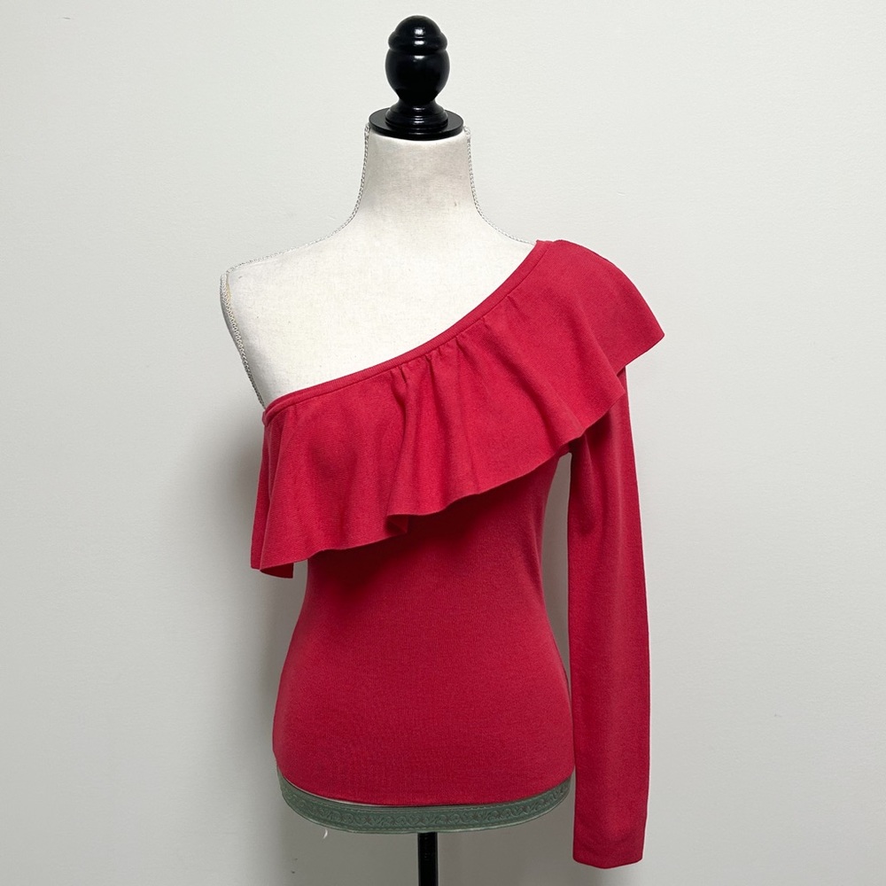 Do Be Red Knit One Long Sleeve Ruffle Trim Neckline Fitted Stretch Top Small